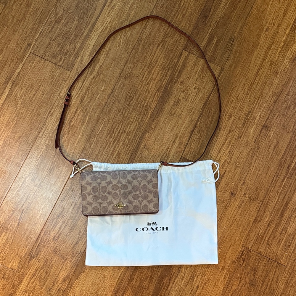 Coach Hayden Foldover Crossbody Clutch bag in Tan Colorblock Signature Canvas